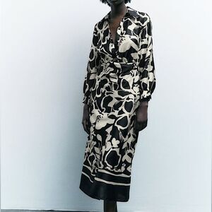 Zara Printed Dress Floral Black & Ecru Size Small BLOGGER FAVORITE •NEW WITH TAG